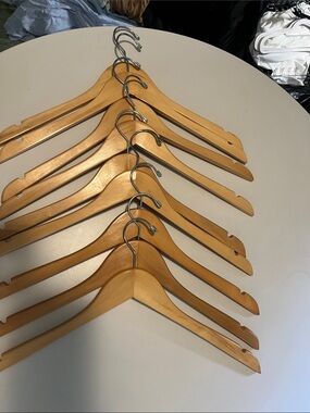 Classic Wooden Coat Hangers - Natural Brown (Set)